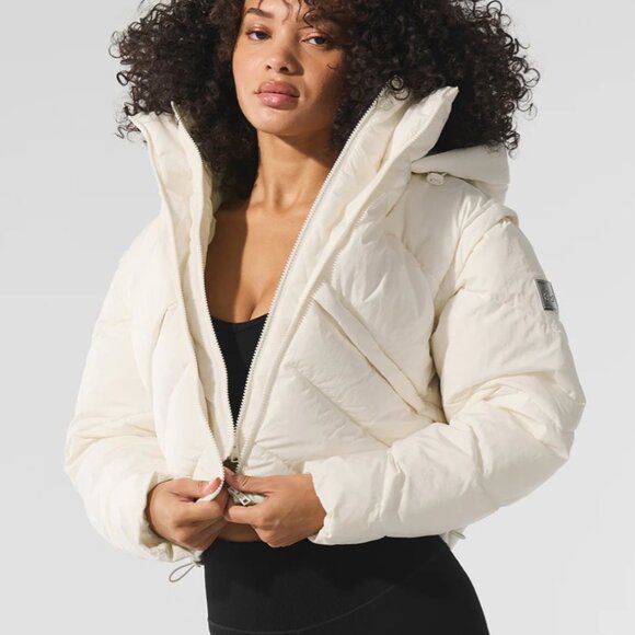 Alo Yoga Puffer - Picture 4 of 8